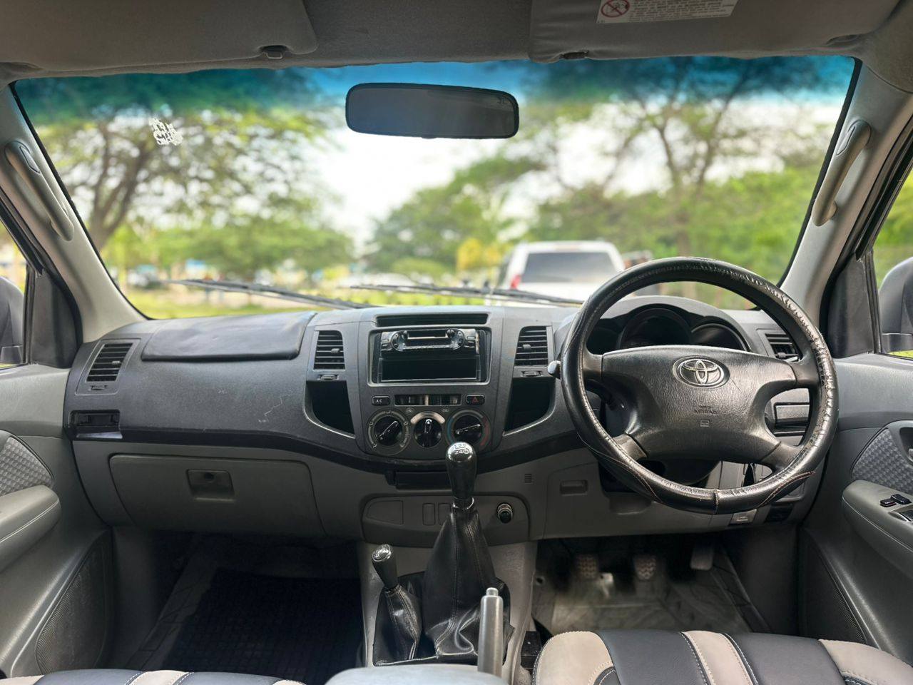 A picture of TOYOTA HILUX VIGO