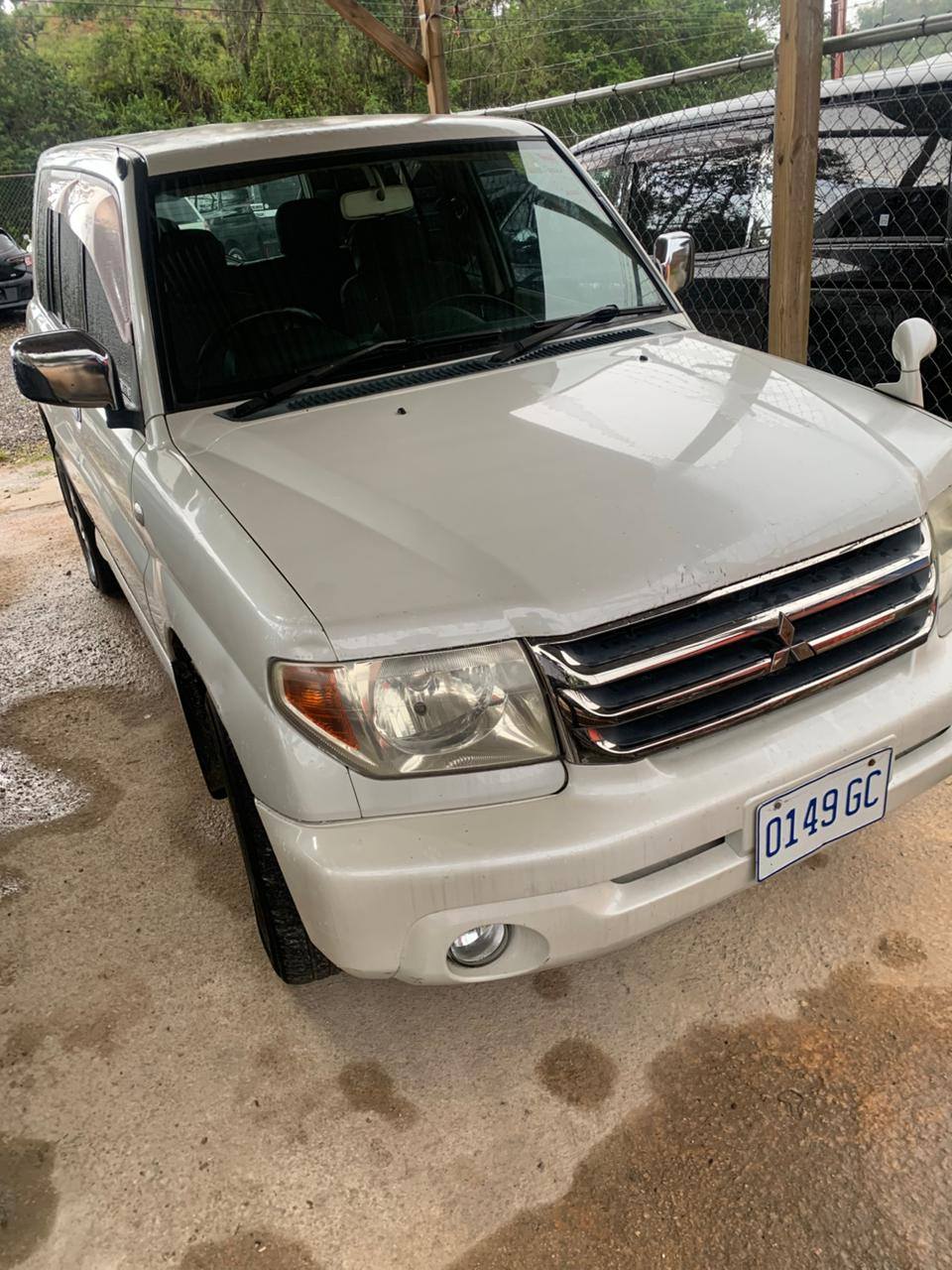 used mitsubishi pajero