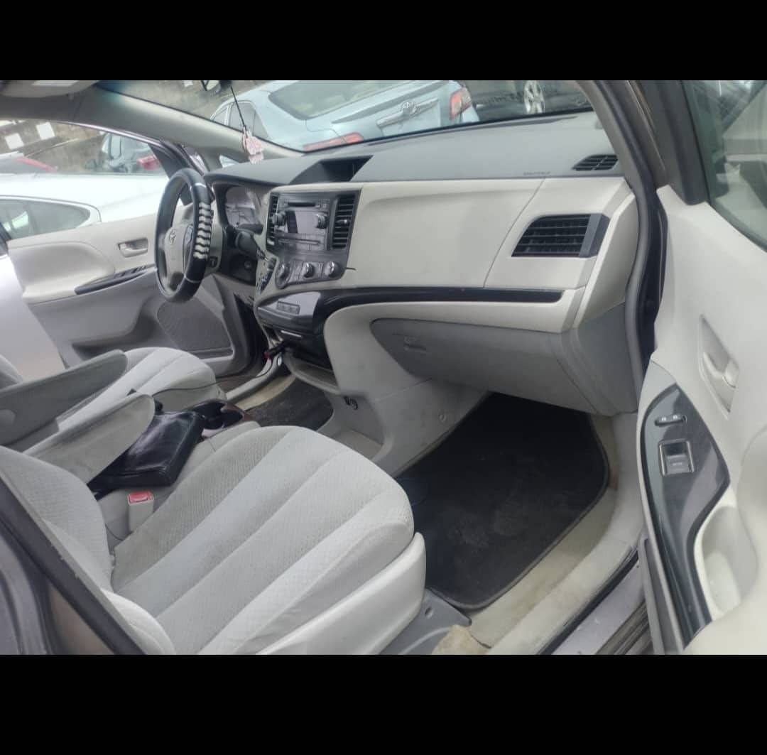 A picture of Neatly 6 months Reg Sienna 2013