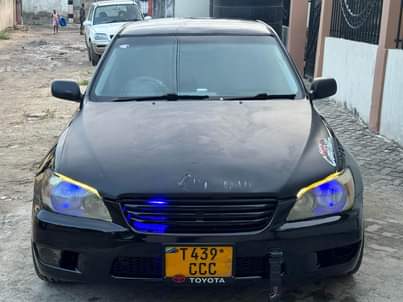 used toyota altezza