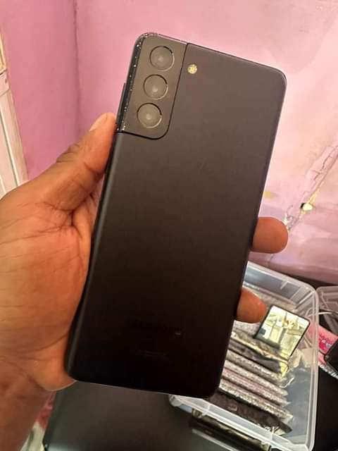 samsung s21