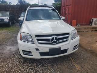 A picture of GLk350 2012 model