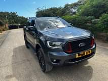 A picture of Ford inauzwa million 88 MAONGEZI YAPO GARI NZURI SN IPO