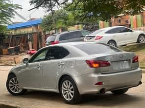 A picture of KINZZY AUTOS 08109018982 8 500 000 Refer and earn Few