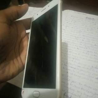 A picture of Oppo F1s