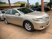A picture of Toyota Camry 2008 for sale price 3m contact 08085384300