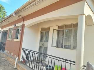 A picture of 2units of spacious double room self contained at seeta town