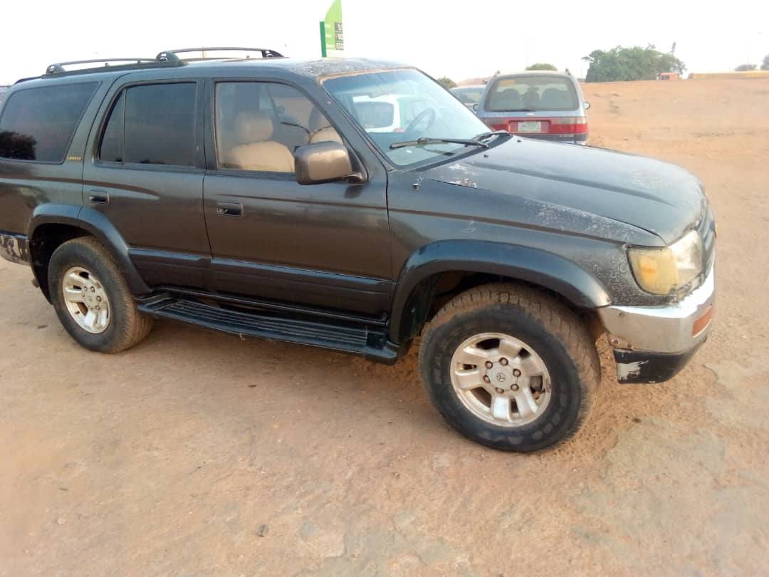 A picture of Distres First Body Toyota 4Runner Only painting needed Untempered engine