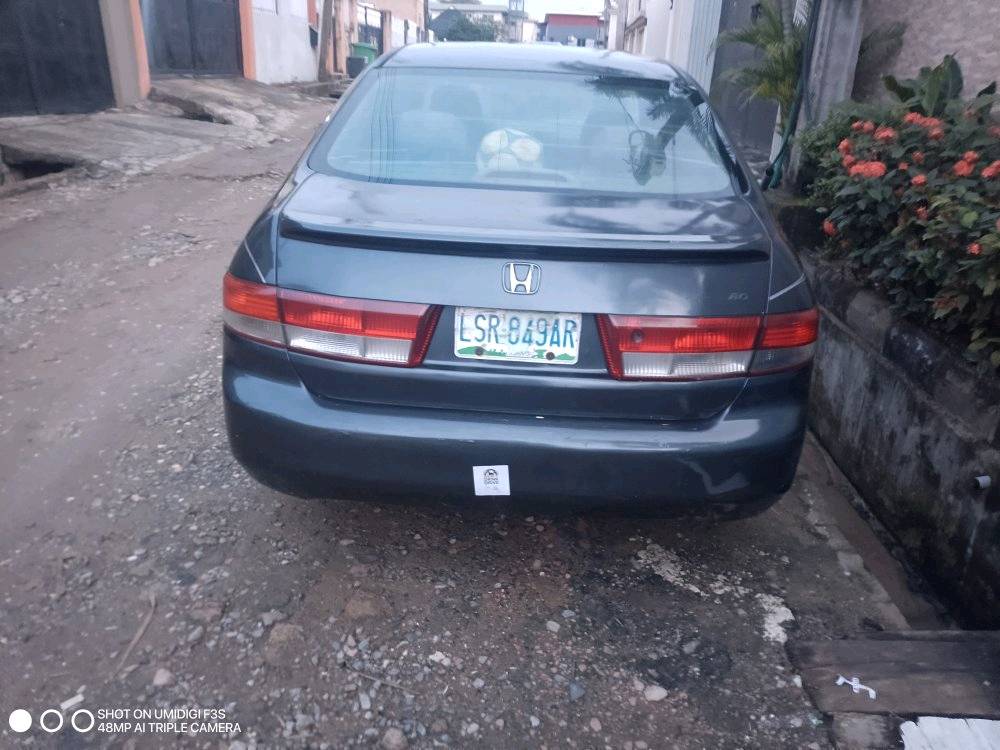 A picture of Honda Accord 2004 model