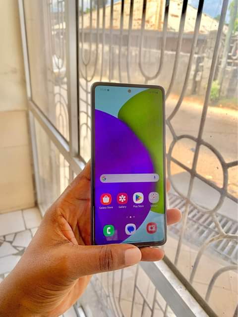 A picture of Samsung A52 128GB