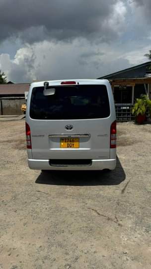 A picture of TOYOTA HIACE