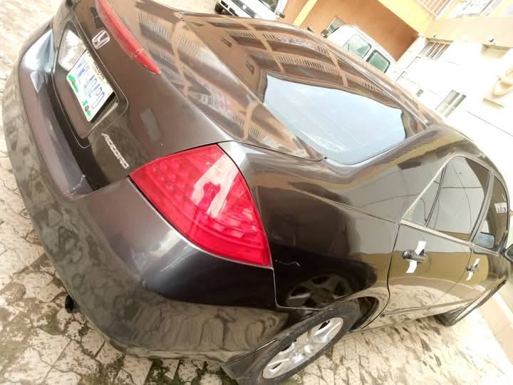 A picture of Honda Accord 2006