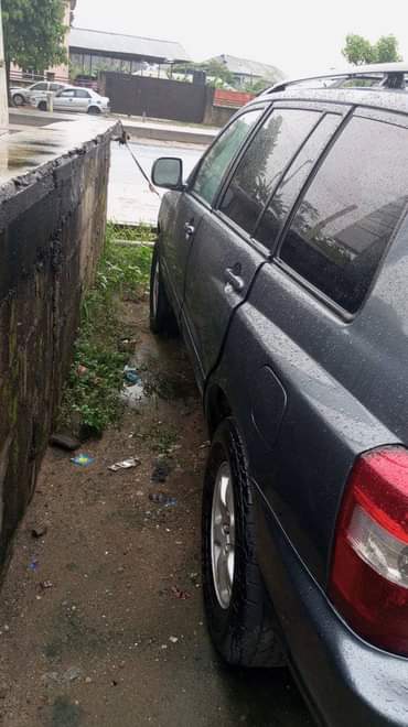 A picture of Neatly used Toyota highlander Buy and drive Sound engine Gear