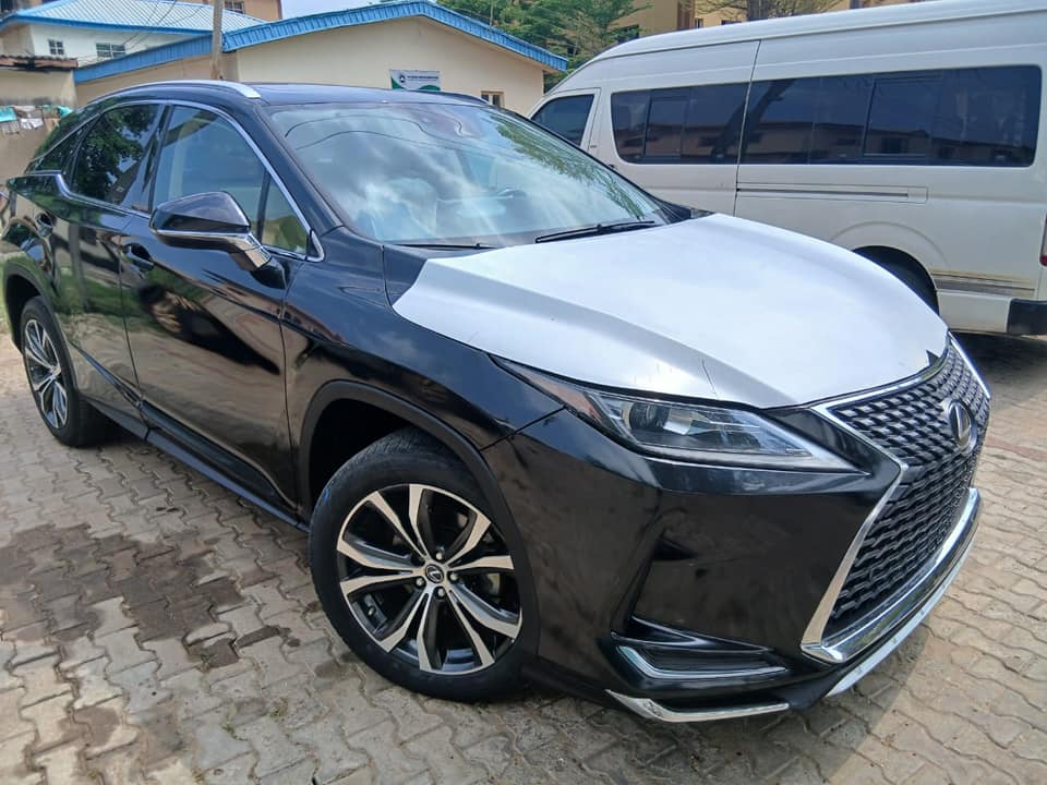A picture of Lexus Rx350 2021