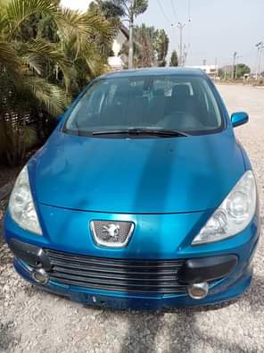 A picture of Peugeot 307 2007 model for sale 3 months used Super
