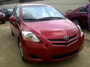 A picture of URGENT BUYERS 09030318568 CLEAN Toyota Yaris Year 2007 Model Foreign