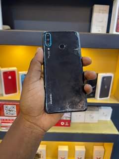 A picture of HUAWEI P32 lite gb128 Ram 6 bei 80 000 call