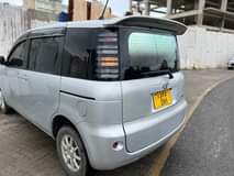 A picture of Toyota Sienta Full ac Full document Haina kipengele Bei 10.8ml