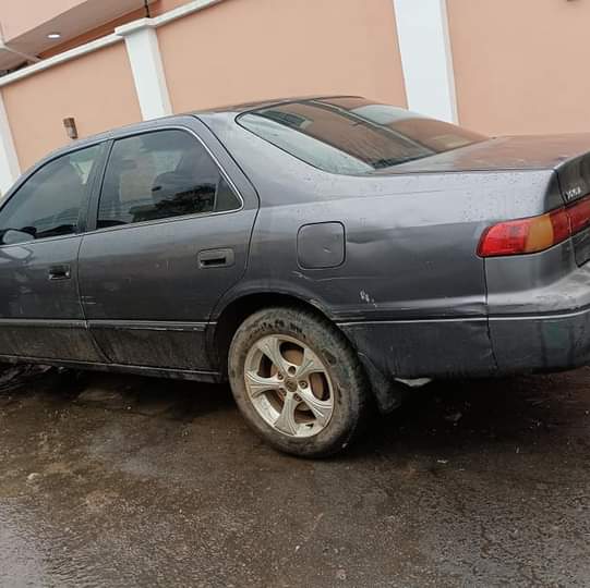A picture of Toyota Camry 1999