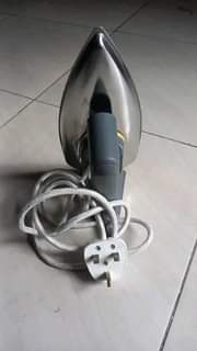 A picture of NAUZA PASI PHILIPS OG 0786494436