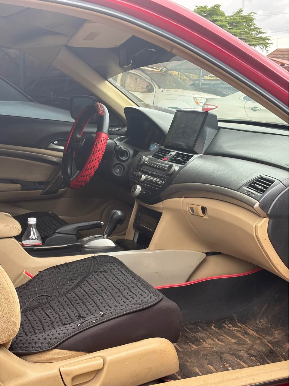 A picture of HONDA ACCORD