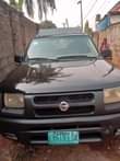 A picture of Nissan extera.