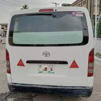 A picture of Toyota Hiace Hummer H1 08