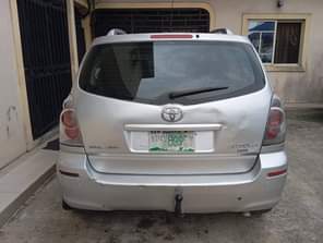 A picture of Just in 2006 MODEL Toyota Corolla verso Engine very silent