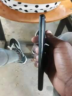A picture of TECNO R8