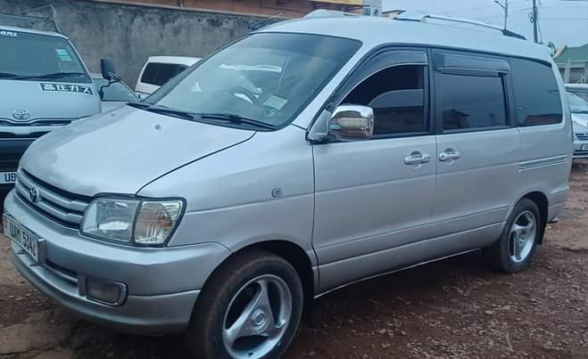 A picture of TOYOTA NOAH SUPER 2WHEEL DRIVE IN PERFECT CONDITION PRICE 14M