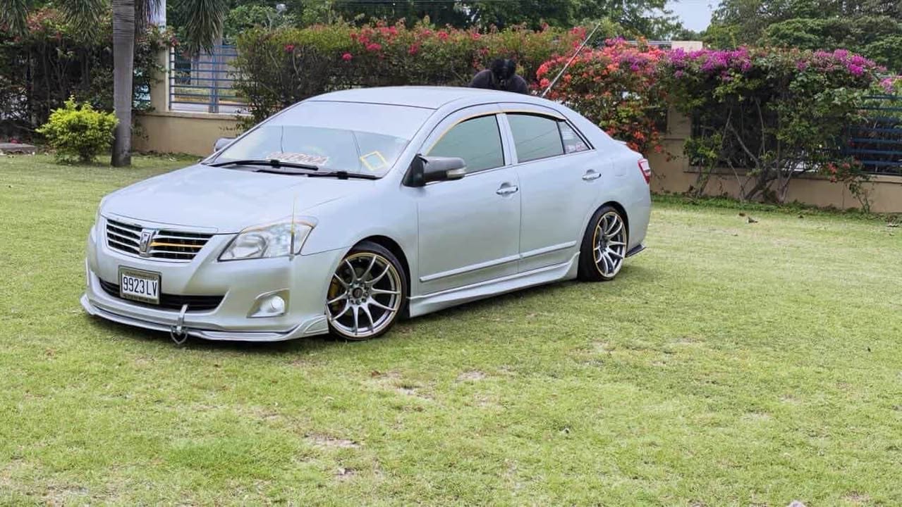 toyota premio
