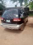 A picture of Toyota sienna 01 02