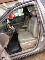 A picture of Toyota sienna Engine Gear AC Interior Clean exterior Buy and