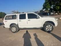 classifieds/cars isuzu