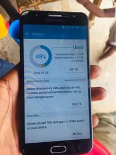 A picture of Samsung Galaxy j7 prime