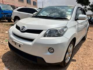 A picture of Toyota IST Model 2010 38M