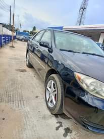 A picture of Toyota Camry 2 4