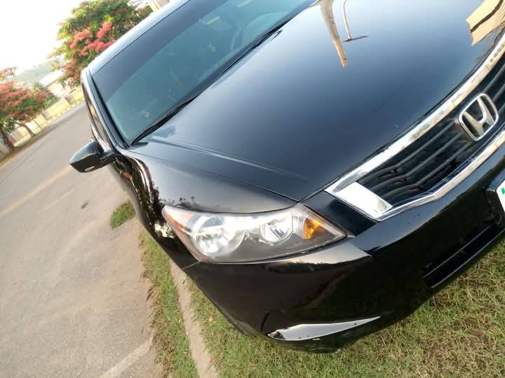 A picture of Honda Accord 2008