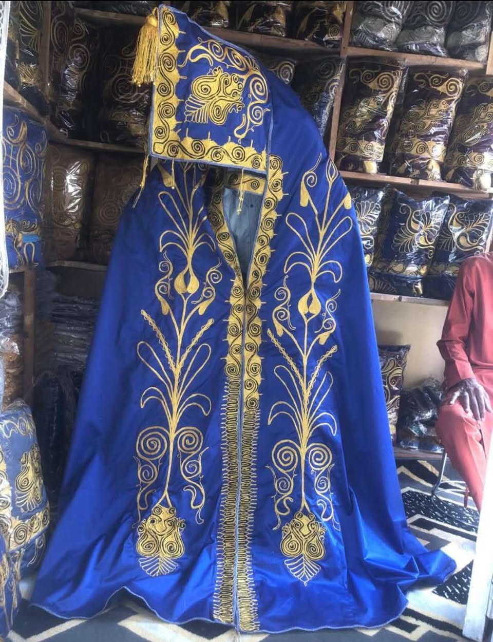 A picture of Rawani alkyabbu takalma available 08029051402 08030515745 Kano state
