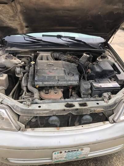 A picture of Toyota Toyota Avalon Dashboard First body Belgium Engine Gear Box