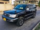A picture of Land cruiser vx limited