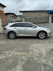 A picture of Toks 2013 Toyota Venza XLE 21m Dm 08023259424