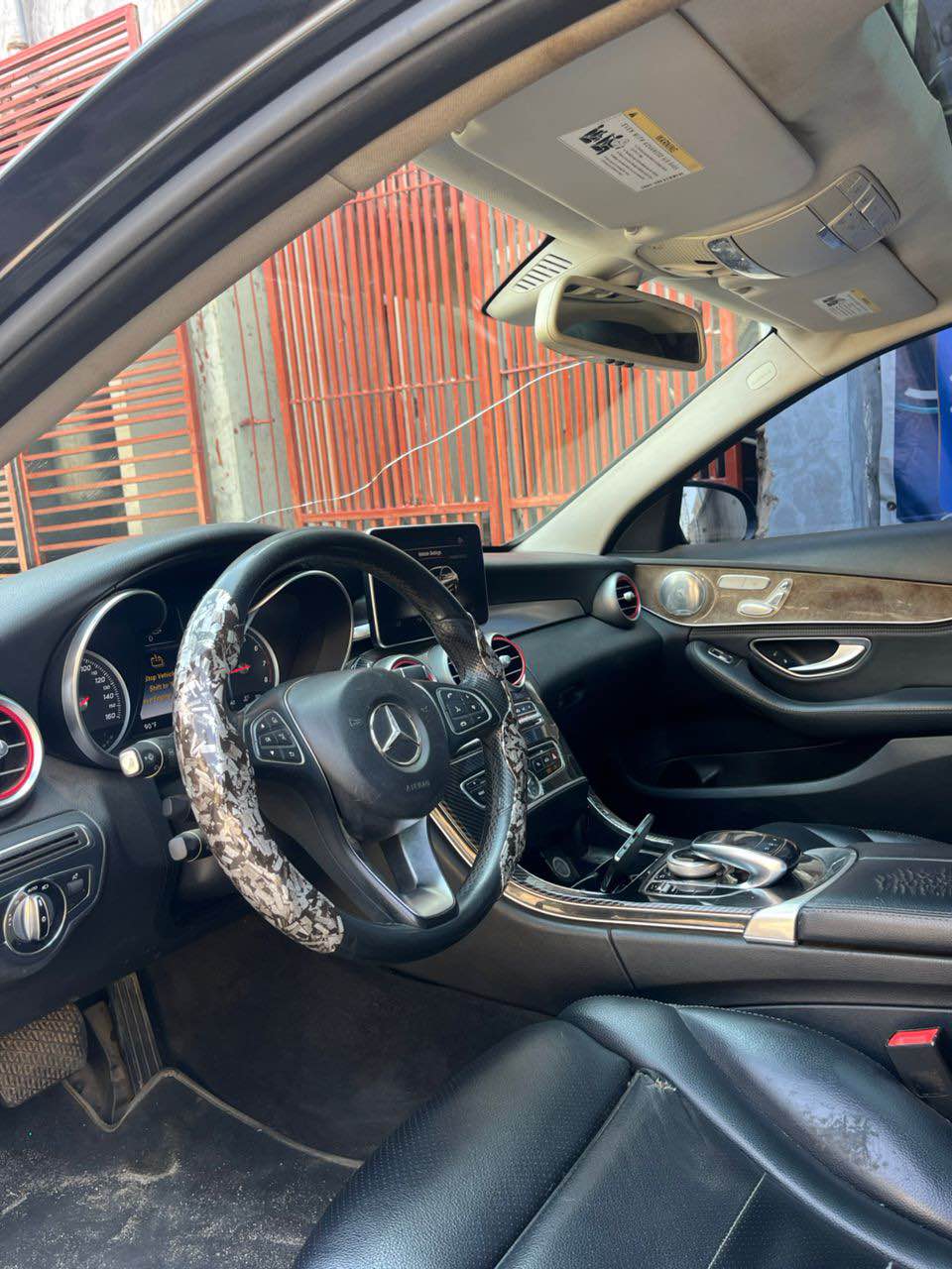 A picture of Mercedes Benz C300 2015