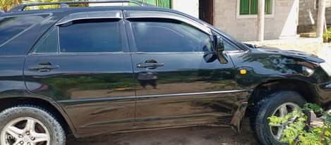 A picture of Toyota HARRIER OLD