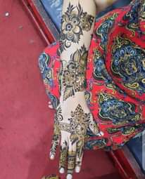 A picture of Call and WhatsApp 0687784960