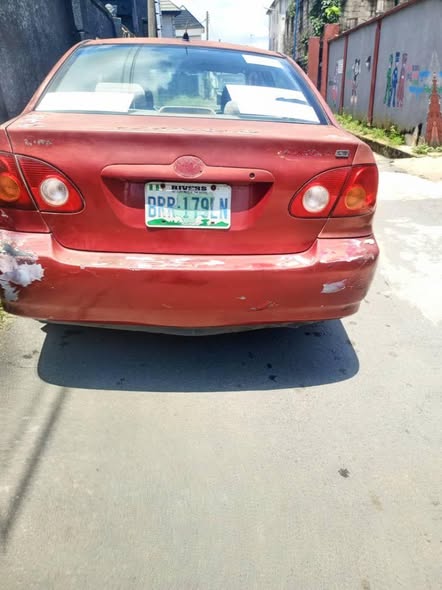 A picture of Toyota Corolla 2004