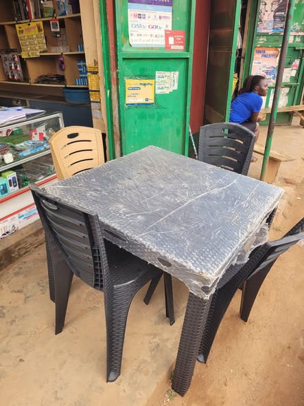 A picture of Brand new four seater dinning table on sale