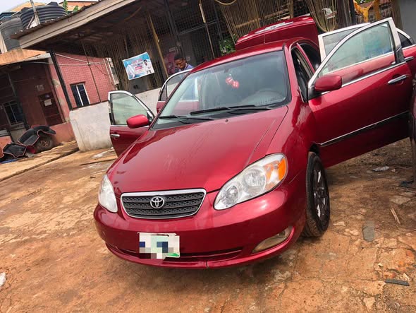 A picture of 06 Corolla