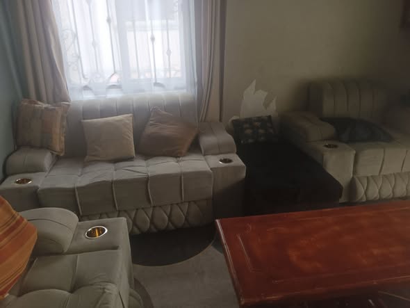 A picture of 5 seater sofa still very new
