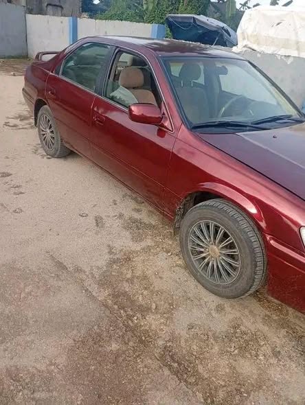 A picture of Drop light Toyota Camry Engine Gear AC need Body okay